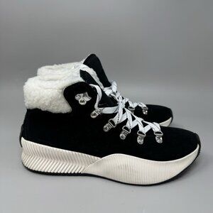 Sorel Out 'N About III Conquest Black White Boots NL4434-010 Womens Size 9